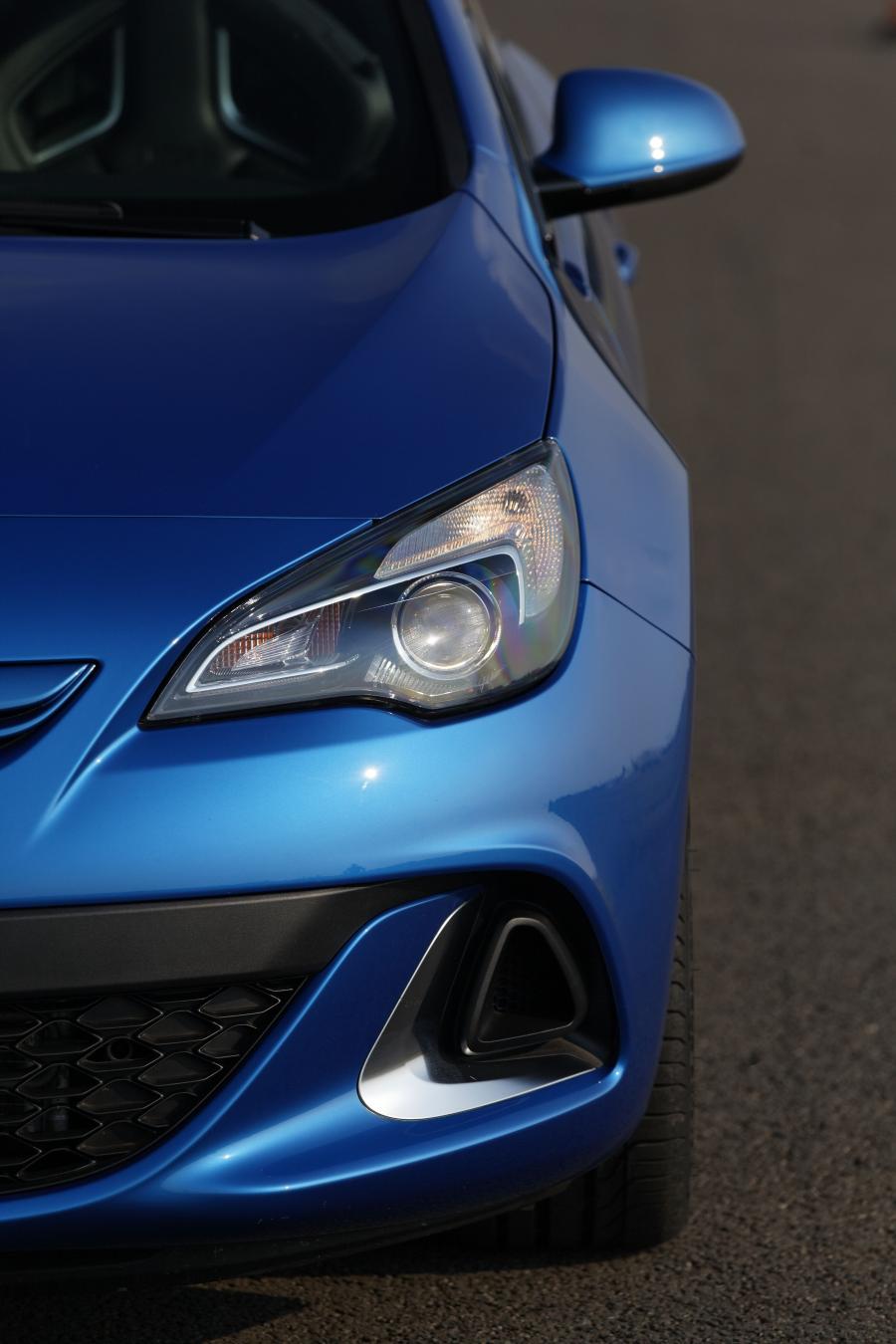  Vauxhall Astra VXR 2012 года  (фото 156 из 274)